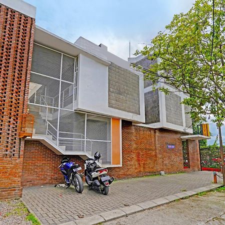 Super Oyo 2190 Alamanda 7 Syariah Bandung Eksteriør bilde